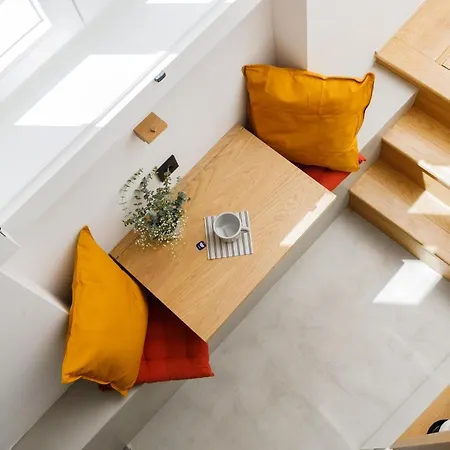 Saudade Micro Loft - Santos Daire *